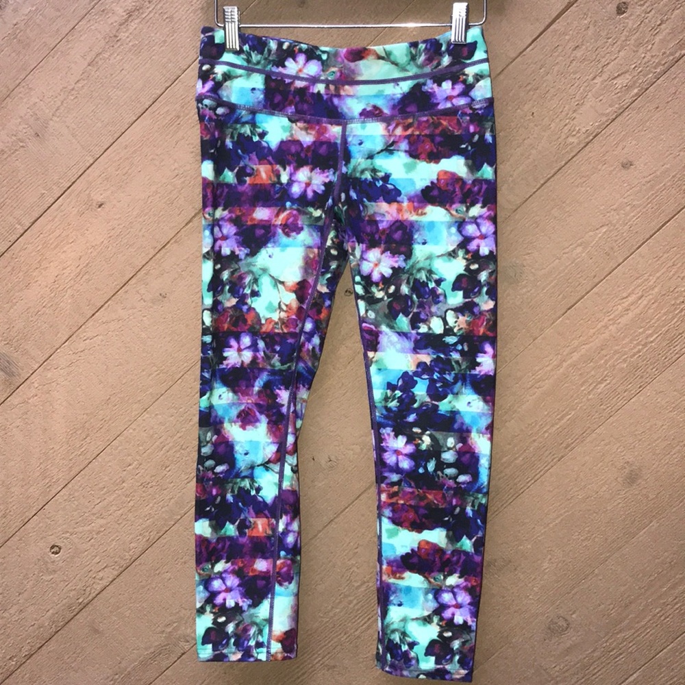 Athleta Capri leggings size XS